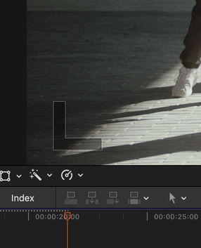 Clip-start mark in the bottom-left corner of the viewer
